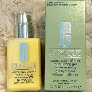 NIB Clinique dramatically different moisturizing gel. 4.2 fl oz